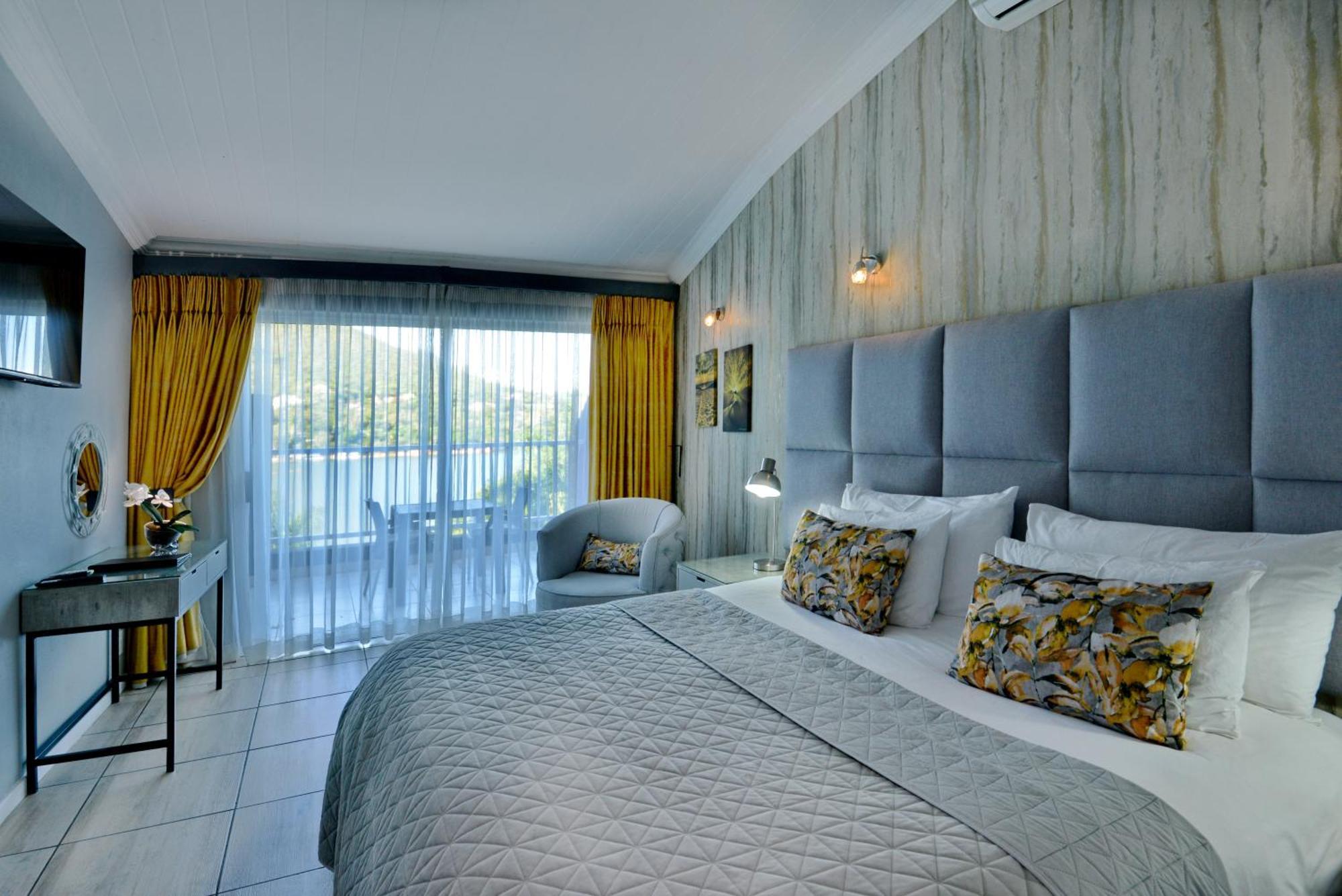 The Shore House Hartbeespoort Bagian luar foto