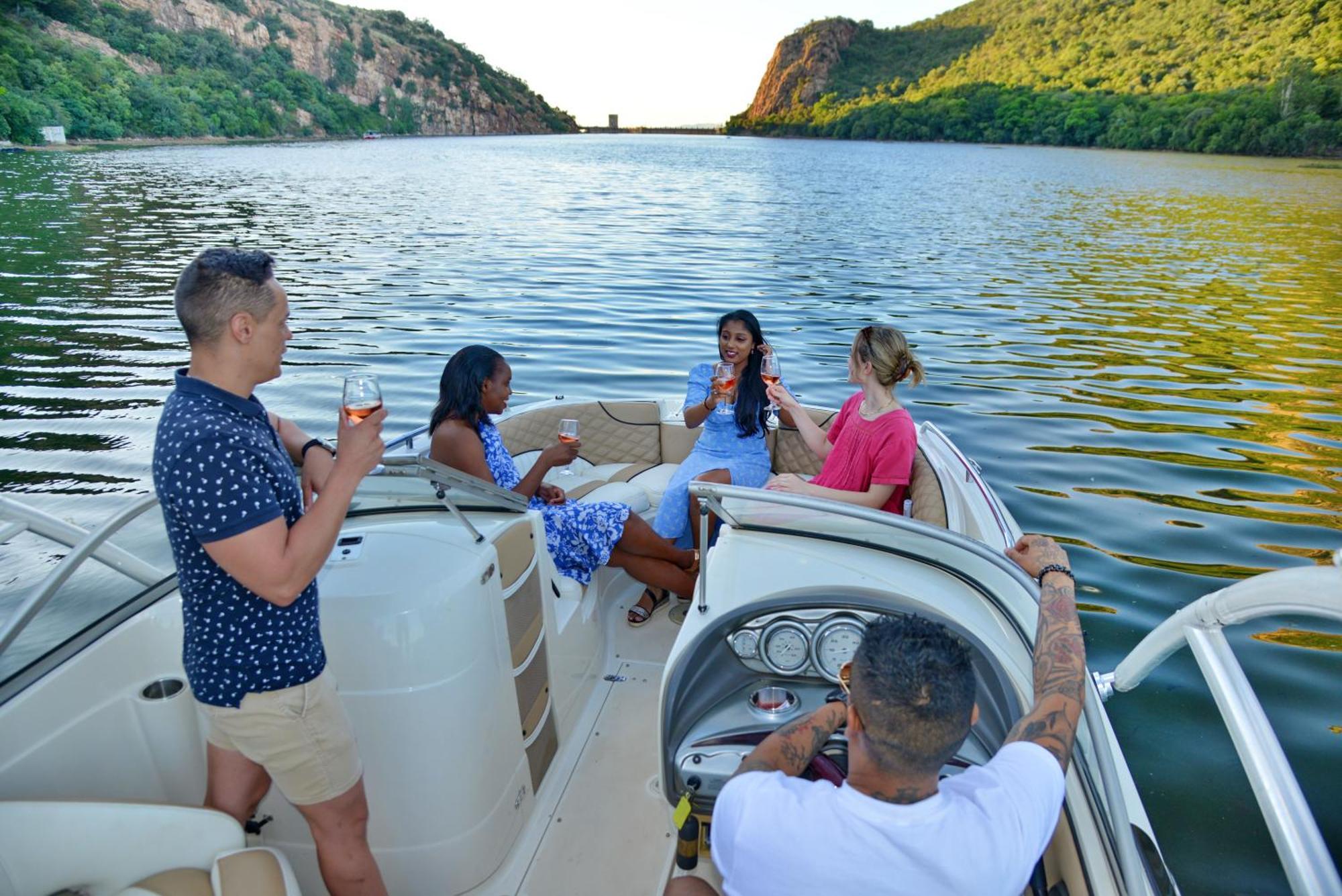 The Shore House Hartbeespoort Bagian luar foto